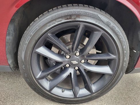 Used 2022 Dodge Challenger R/T w/ Shaker Package image 15