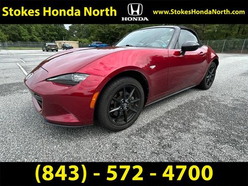 Used 2019 MAZDA MX-5 Miata Sport RWD image 2