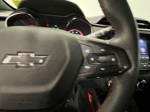 Used 2022 Chevrolet TrailBlazer RS w/ Technology Package image 36