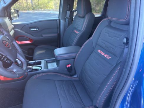 Used 2024 Nissan Frontier PRO-4X w/ Technology Package image 16