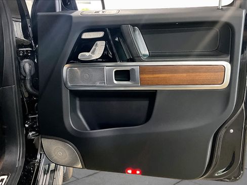 Used 2025 Mercedes-Benz G 580 w/ EQ Technology image 21