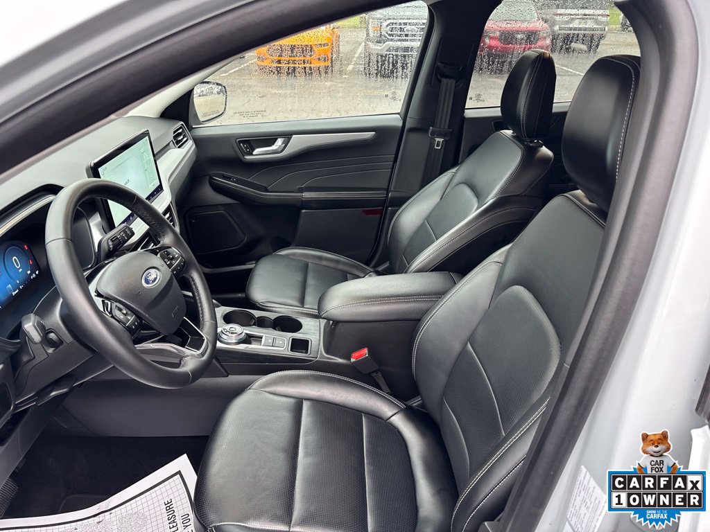 Used 2025 Ford Escape Platinum AWD/4WD image 26