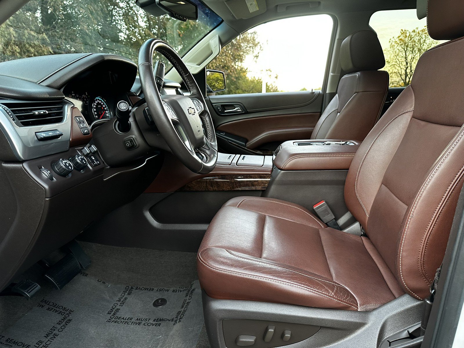Used 2018 Chevrolet Suburban Premier AWD/4WD image 16