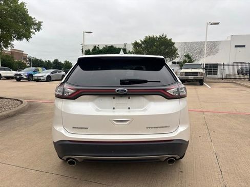 Used 2018 Ford Edge Titanium w/ Equipment Group 301A FWD image 6