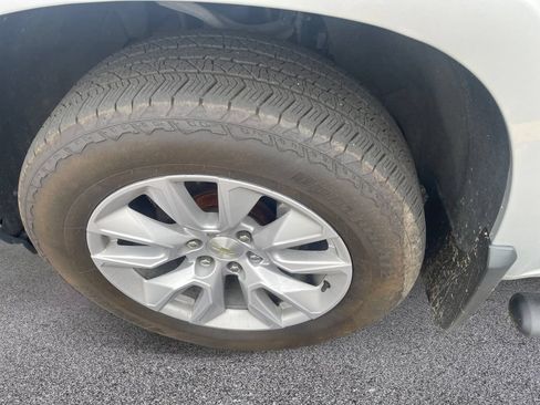 Used 2021 Chevrolet Silverado 1500 Custom AWD/4WD image 12