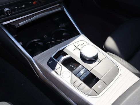 Used 2026 BMW 330i xDrive Sedan AWD/4WD image 25