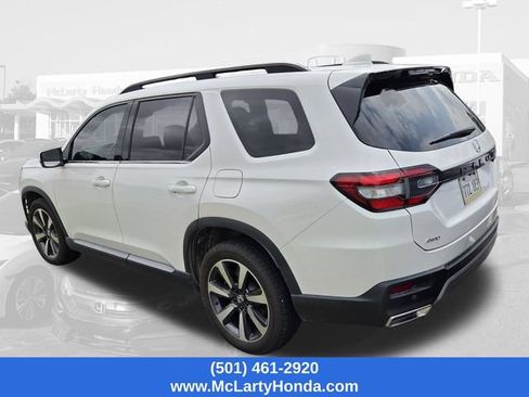 Used 2025 Honda Pilot Touring image 6