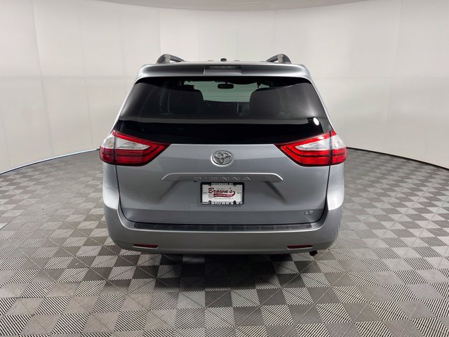 Used 2015 Toyota Sienna LE FWD image 6