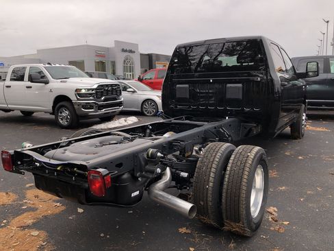 New 2026 RAM 3500 Tradesman w/ Chrome Appearance Group image 13