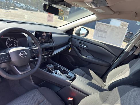 New 2026 Nissan Rogue SV AWD/4WD image 25