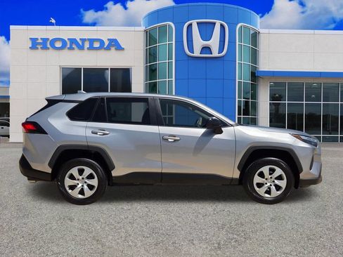 Used 2023 Toyota RAV4 LE FWD image 2