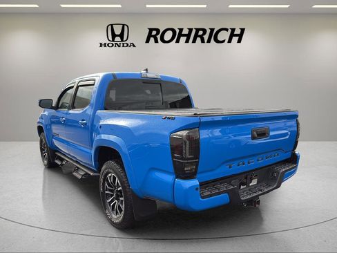 Used 2020 Toyota Tacoma TRD Sport image 7
