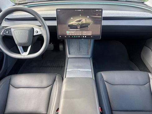 Used 2024 Tesla Model 3 Standard Range image 4