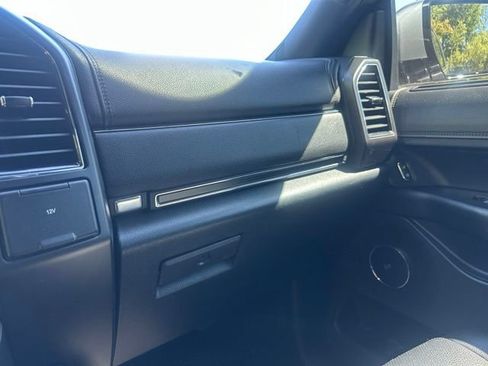Used 2021 Ford Expedition Max Limited RWD image 25
