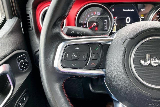 Used 2021 Jeep Gladiator Rubicon AWD/4WD image 12