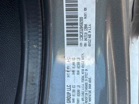 Used 2011 Chrysler 200 Touring image 26