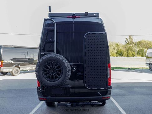 Used 2024 Mercedes-Benz Sprinter 2500 image 7