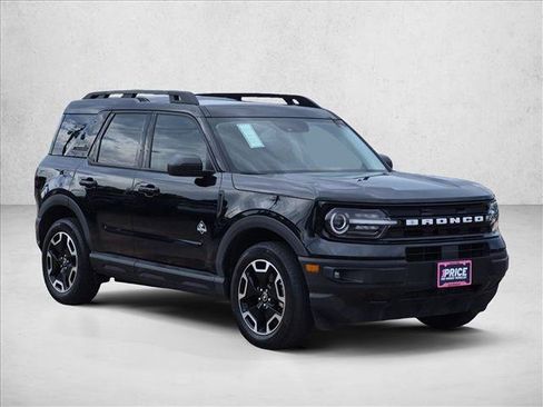 Used 2024 Ford Bronco Sport Outer Banks w/ Tech Package AWD/4WD image 3