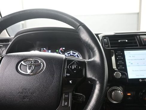 Used 2024 Toyota 4Runner TRD Off-Road Premium image 16