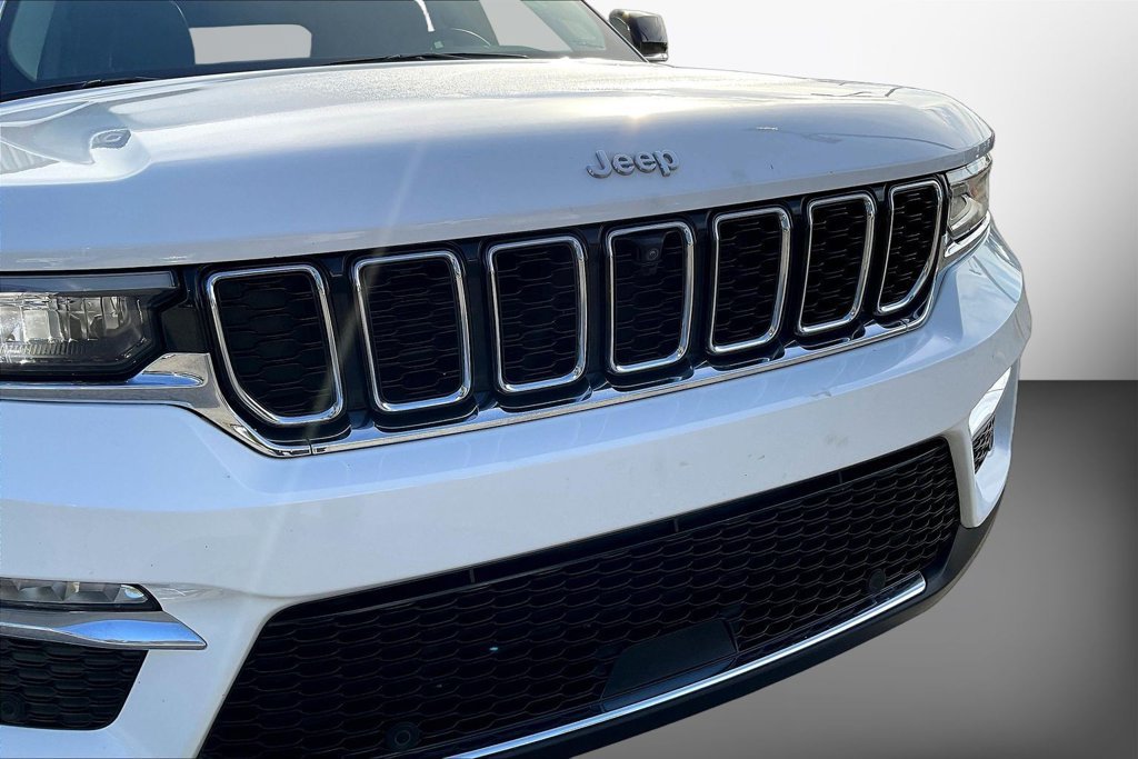Used 2024 Jeep Grand Cherokee Limited w/ Luxury Tech Group II AWD/4WD image 33