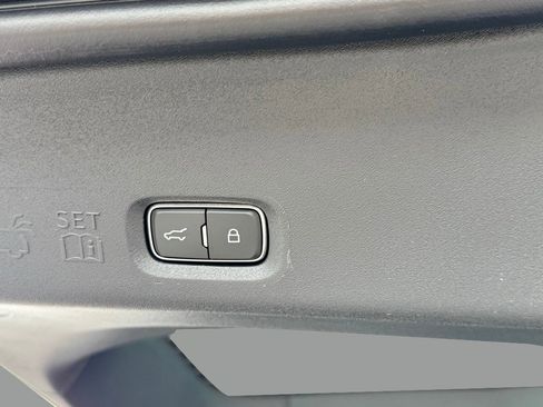 New 2025 Ford Expedition Active image 42