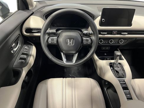 New 2026 Honda HR-V EX-L image 16
