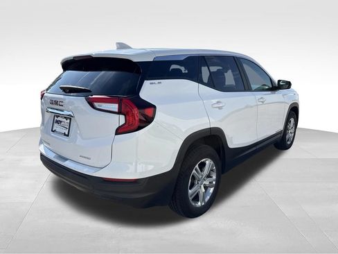 Used 2024 GMC Terrain SLE AWD/4WD image 4
