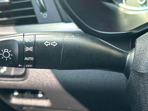 Used 2020 Kia Optima LX image 24