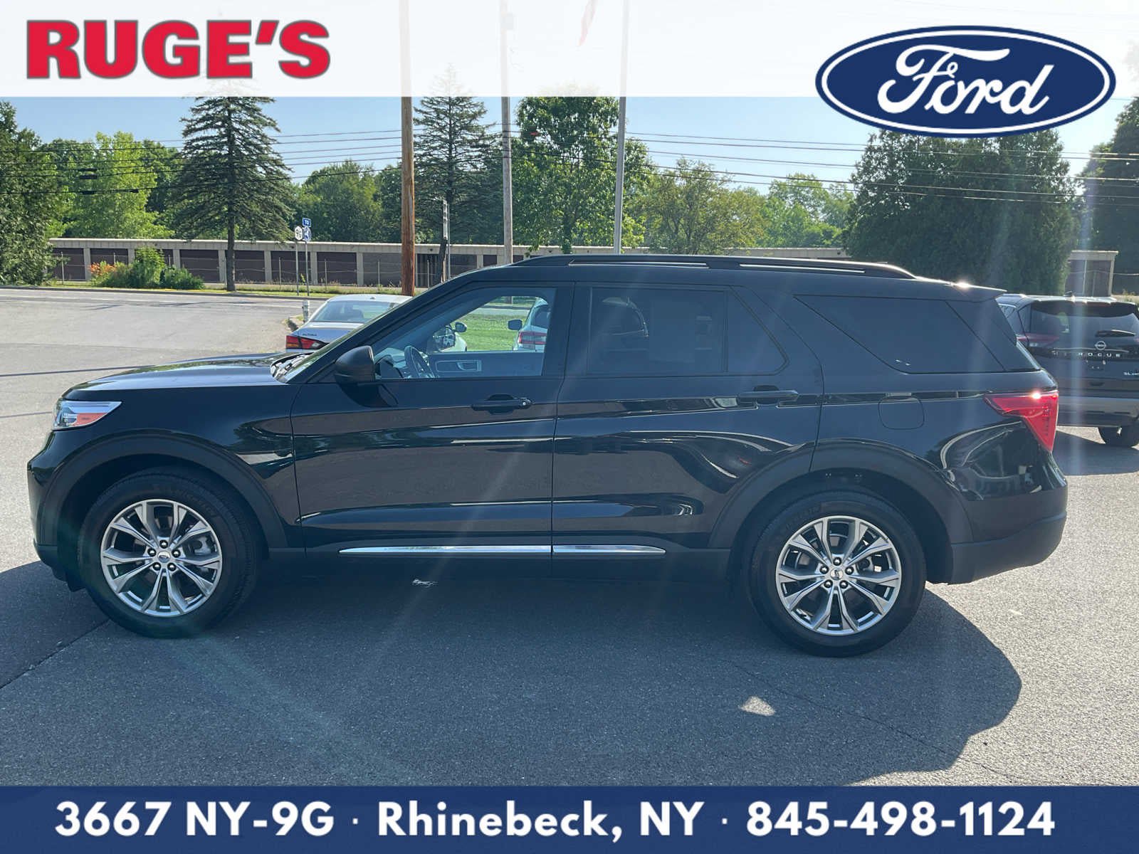 Certified 2023 Ford Explorer XLT w/ Equipment Group 202A AWD/4WD image 6