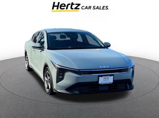 Used 2025 Kia K4 LXS video 1
