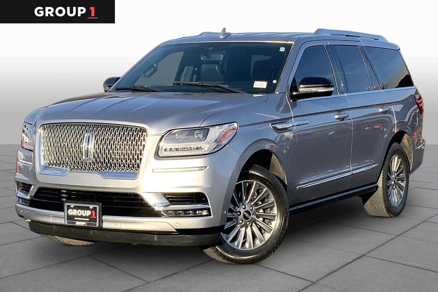 Used 2021 Lincoln Navigator 4WD image 1