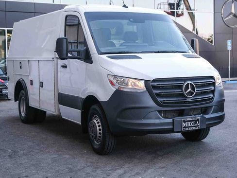 Used 2023 Mercedes-Benz Sprinter 3500 w/ Acoustic Package image 5