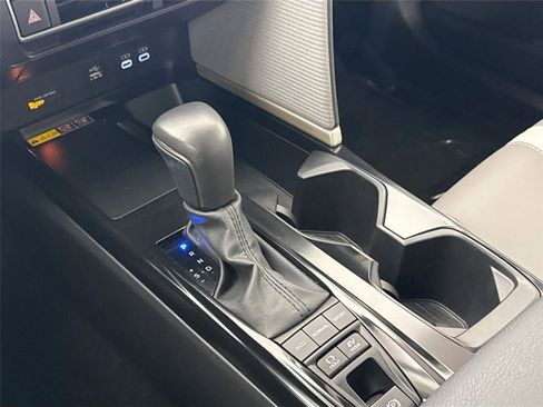 Certified 2025 Toyota Camry SE w/ Convenience Package image 27