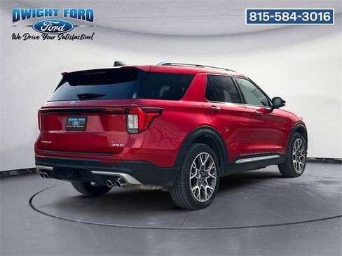 Certified 2025 Ford Explorer Platinum w/ Ultimate Package image 5