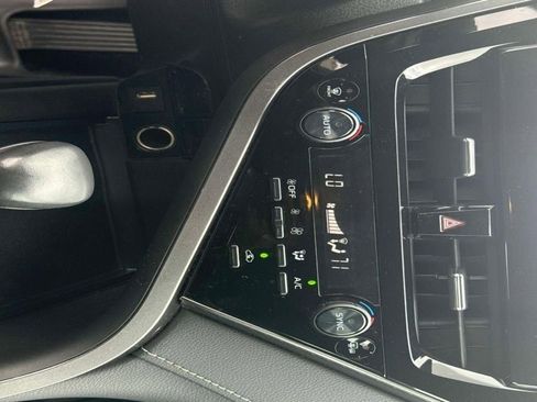 Used 2023 Toyota Camry SE image 29