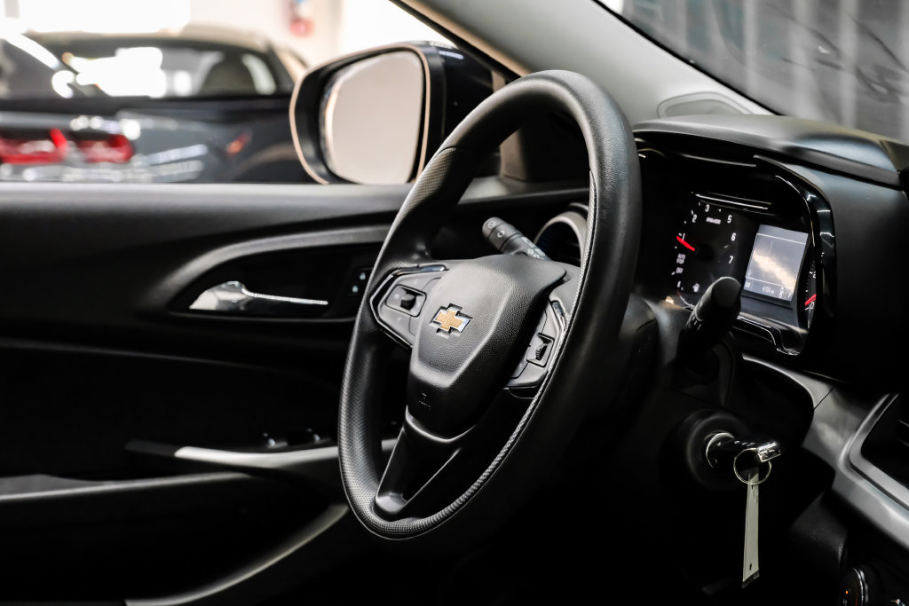 Used 2025 Chevrolet Trax LS w/ LS Convenience Package FWD image 15