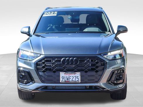 Certified 2025 Audi Q5 e Premium Plus w/ Premium Plus Package AWD/4WD image 2