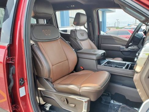 Certified 2025 Ford F250 King Ranch AWD/4WD image 17