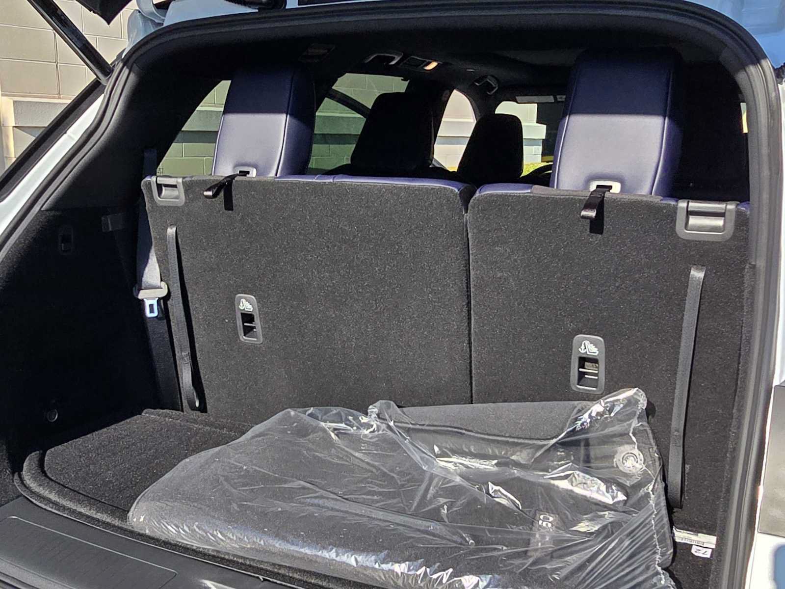 Certified 2026 INFINITI QX60 Sport w/ Dark Cargo Package AWD/4WD image 13