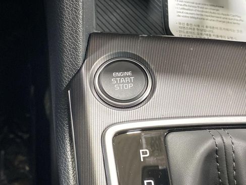 New 2026 Kia Sportage EX FWD image 21