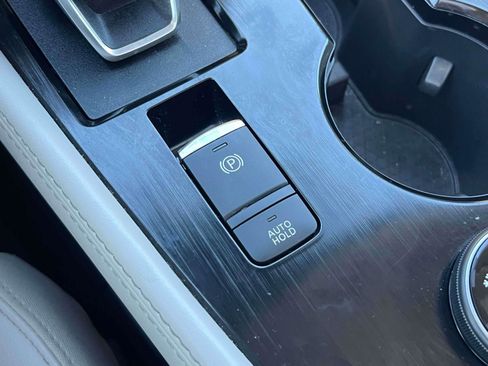 Used 2023 Nissan Rogue SL image 15