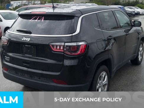 Used 2024 Jeep Compass Sport image 3