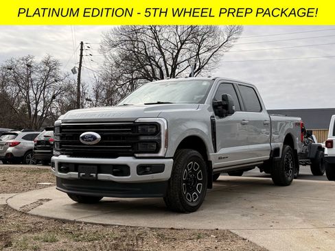 Used 2025 Ford F250 Platinum image 2