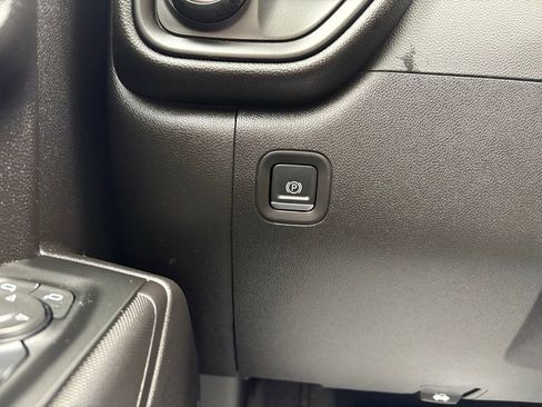 Used 2025 Chevrolet Silverado 1500 Custom w/ Turbomax Blackout Package image 30