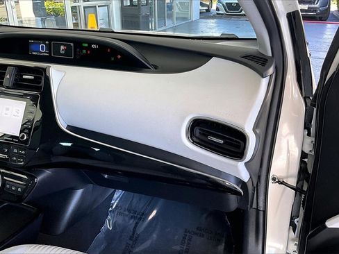 Certified 2020 Toyota Prius Prime LE image 26