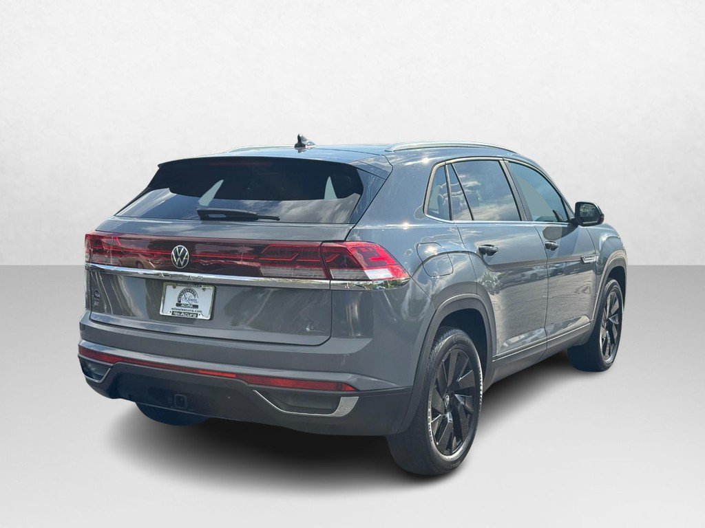 Used 2025 Volkswagen Atlas Cross Sport SE FWD image 9