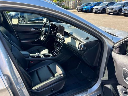 Used 2018 Mercedes-Benz GLA 250 4MATIC image 23