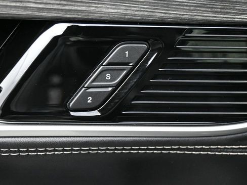 Used 2022 Jeep Wagoneer Series III w/ Convenience Group I AWD/4WD image 5