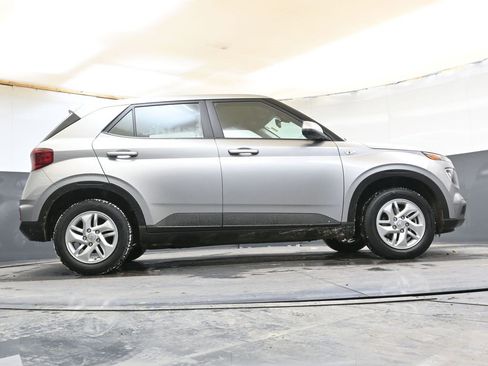 Certified 2023 Hyundai Venue SE image 41