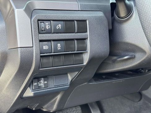 Used 2025 Toyota Tacoma TRD Off-Road AWD/4WD image 10